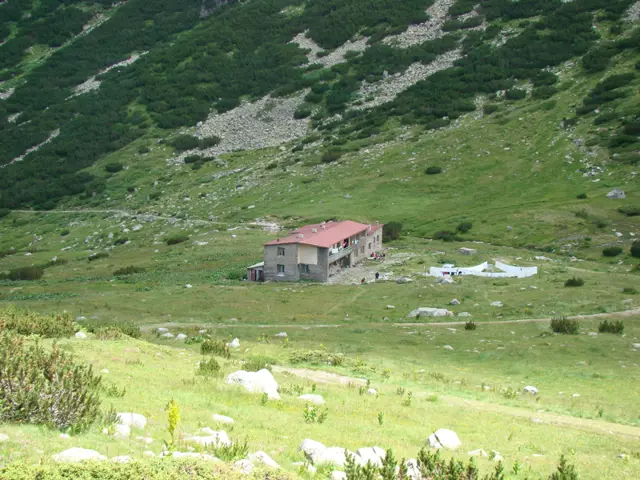 Zavrachitsa Hut
