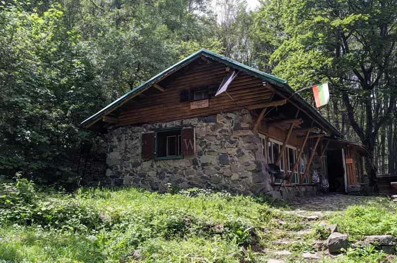Kikish Hut