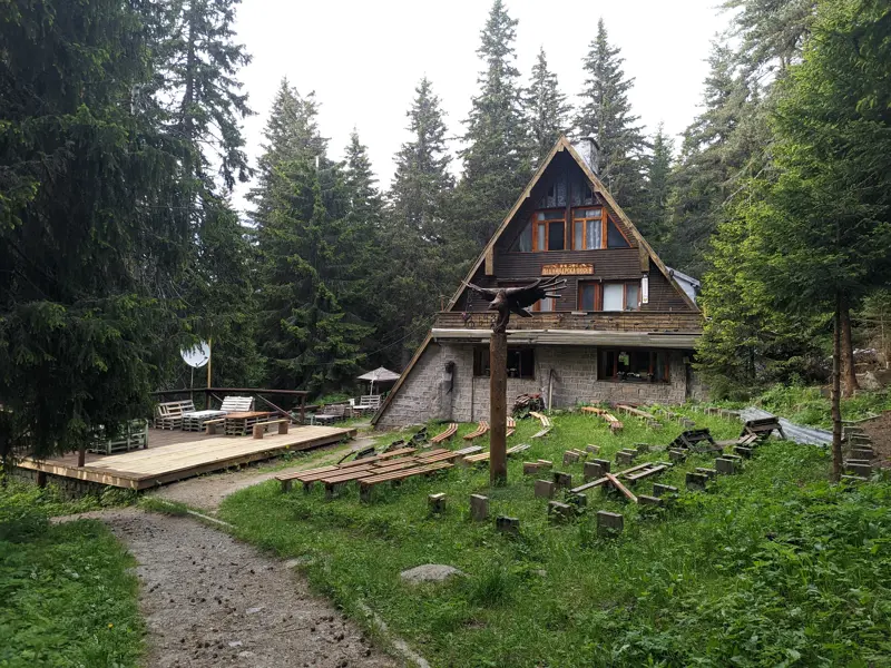 Planinarska Pesen Hut