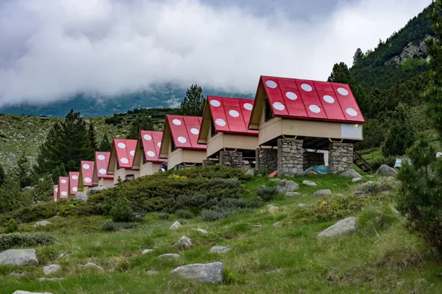 Spano Pole Shelter
