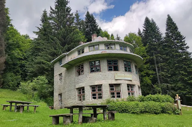 Pirin Hut