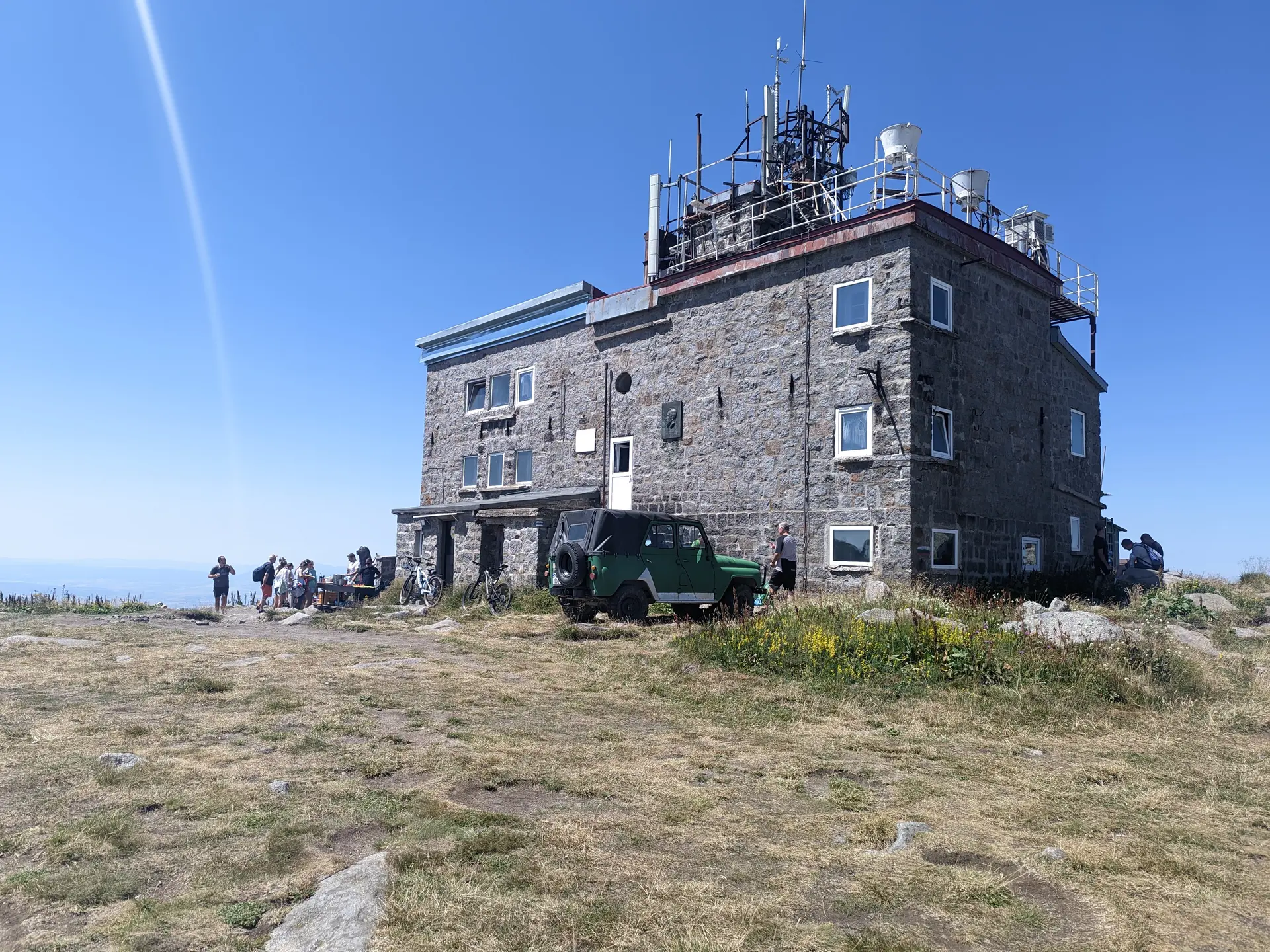 Cherni Vrah Shelter