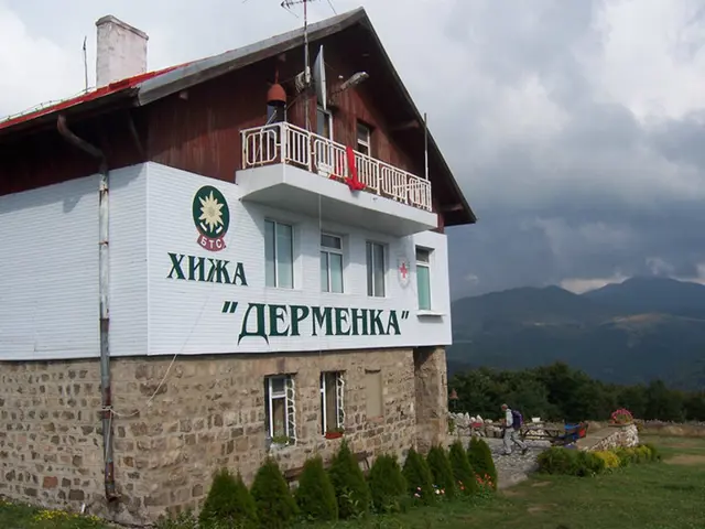Dermenka Hut