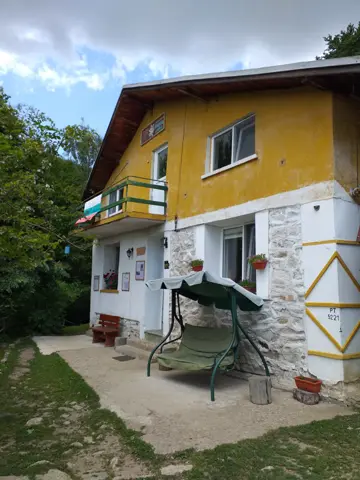 Ravnets Hut