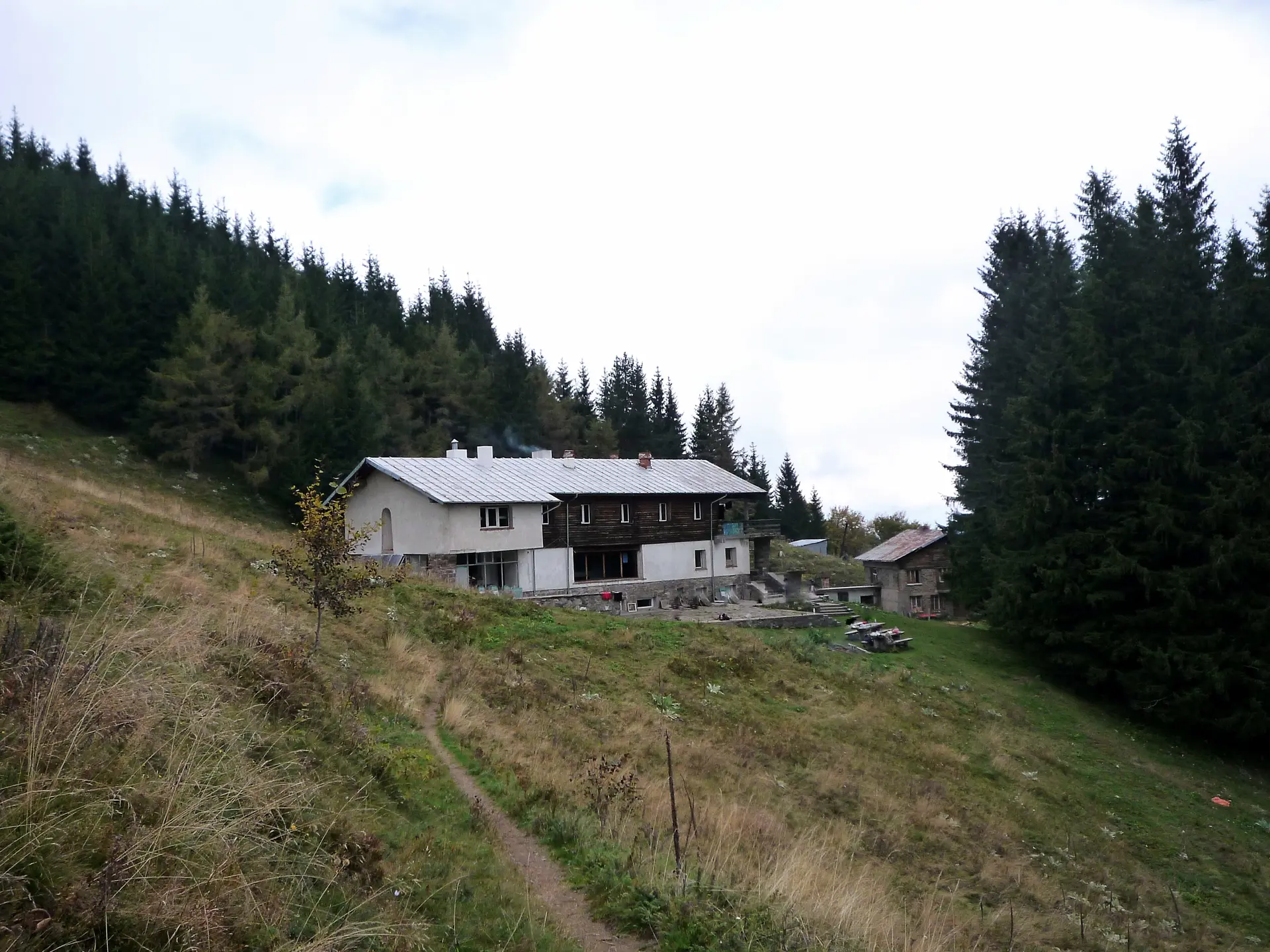 Ambaritsa Hut