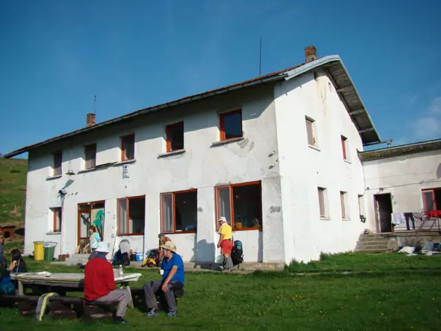 Tazha Hut