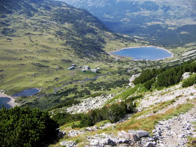 Ribni Ezera Hut