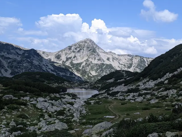 Muratov Peak