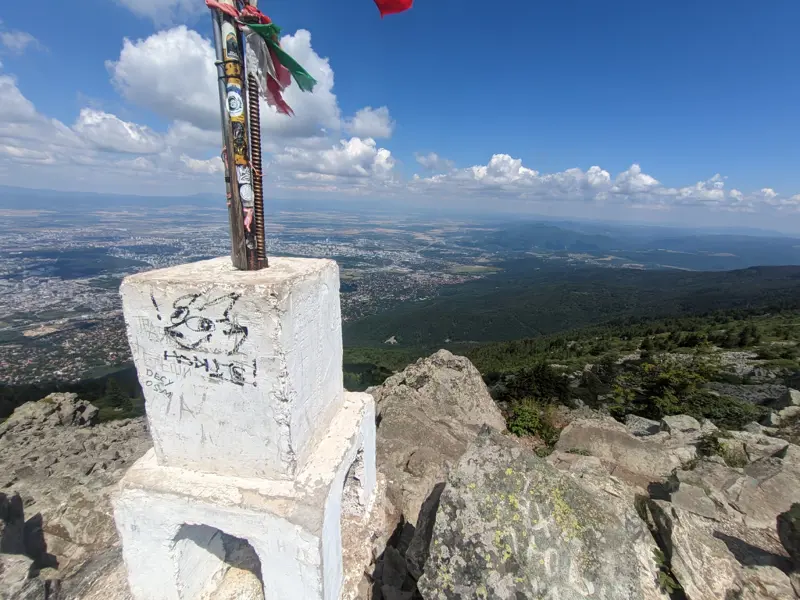 Kamen Del Peak