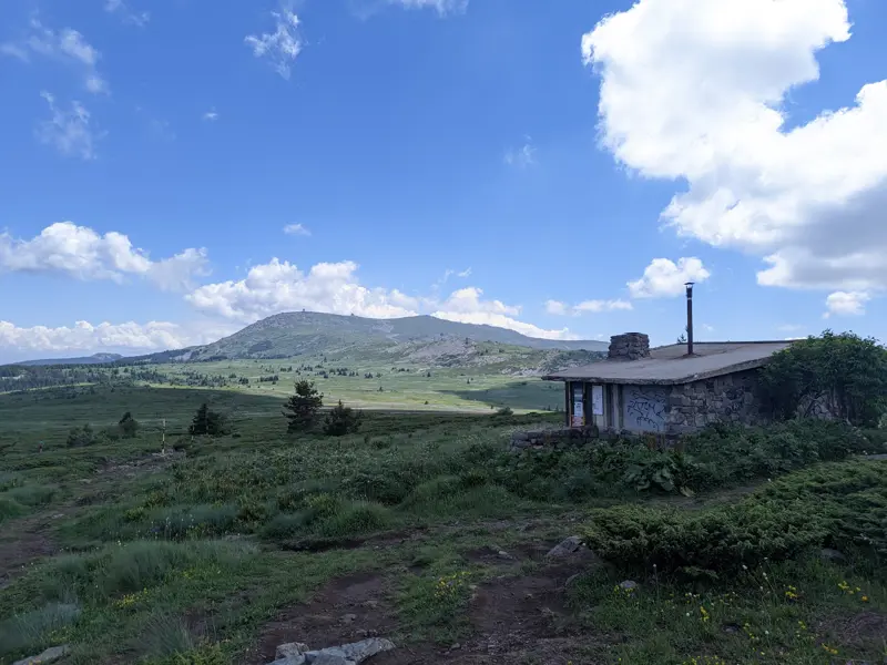 Ushite Shelter