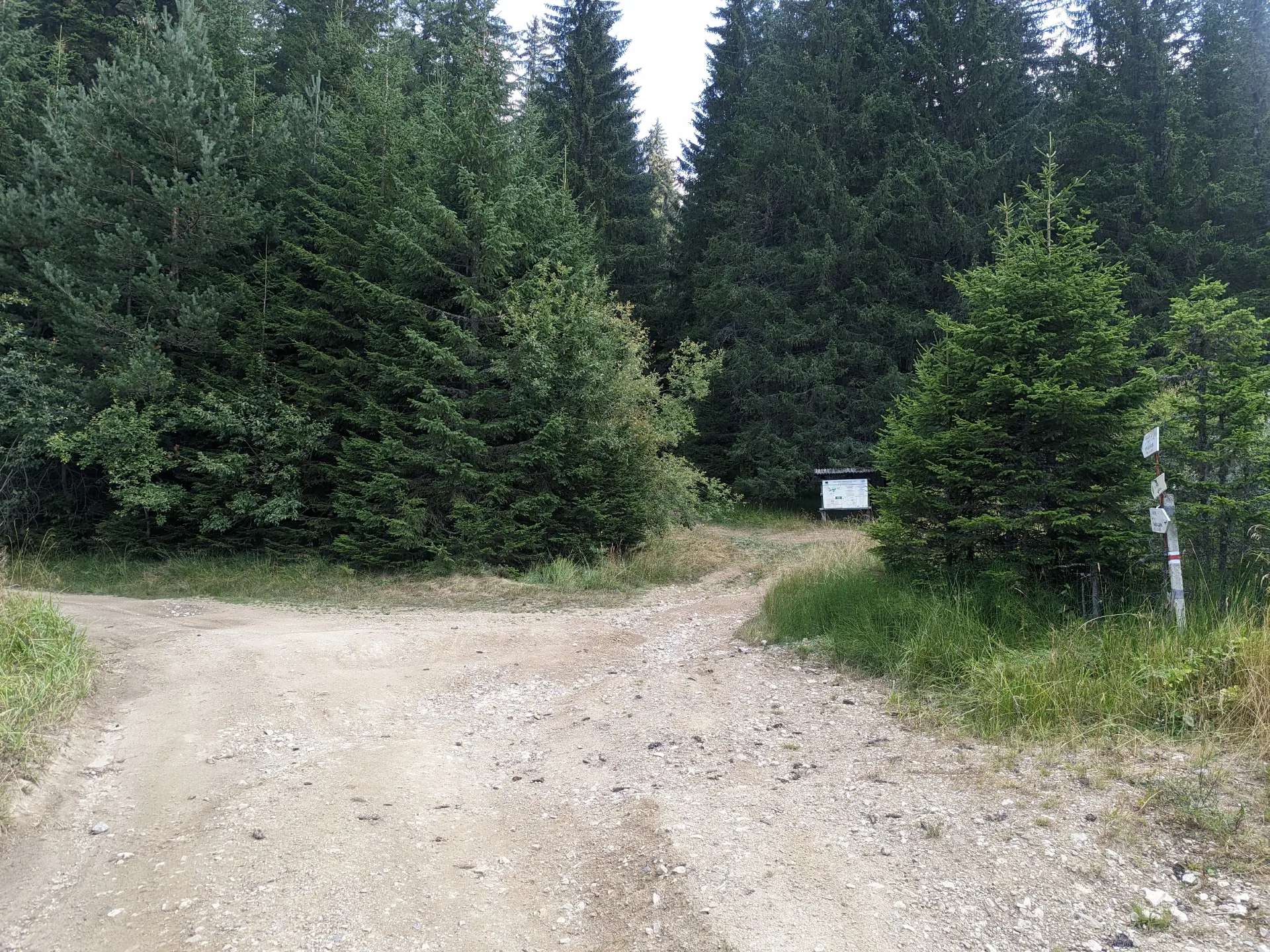 Junction - Lovna Hut, Vada Hut
