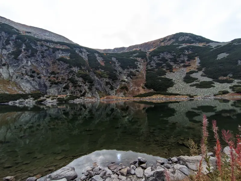 Ravnichal Lake