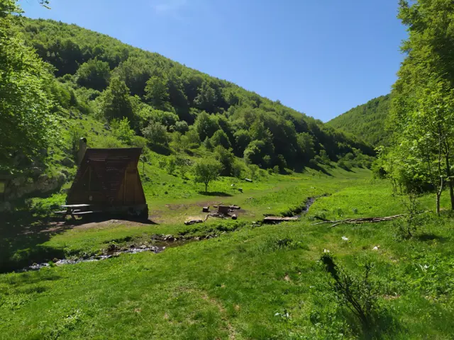 Borov Kamak Shelter