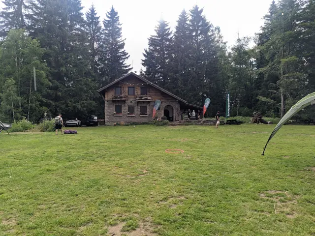 Zlatnite Mostove – Kompozitorite Hut