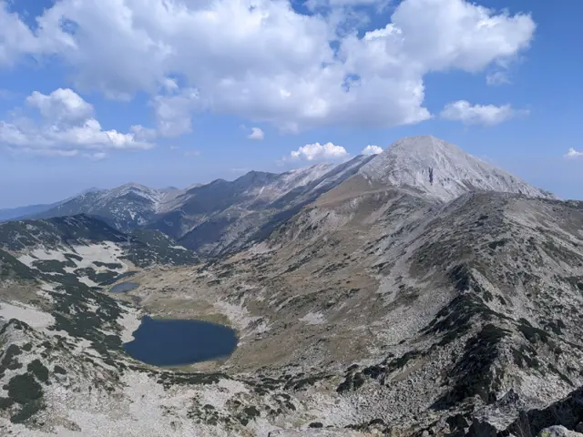 Hizha "Vihren" – Muratovo Lake - Muratov Peak